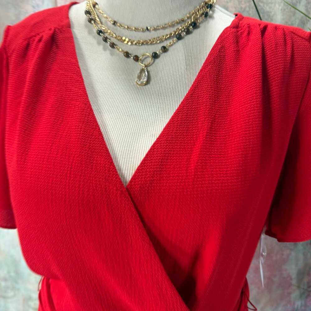 New πPremier Amour Feminine & Romantic Fire Red Romper with Pockets - Picture 3 of 16